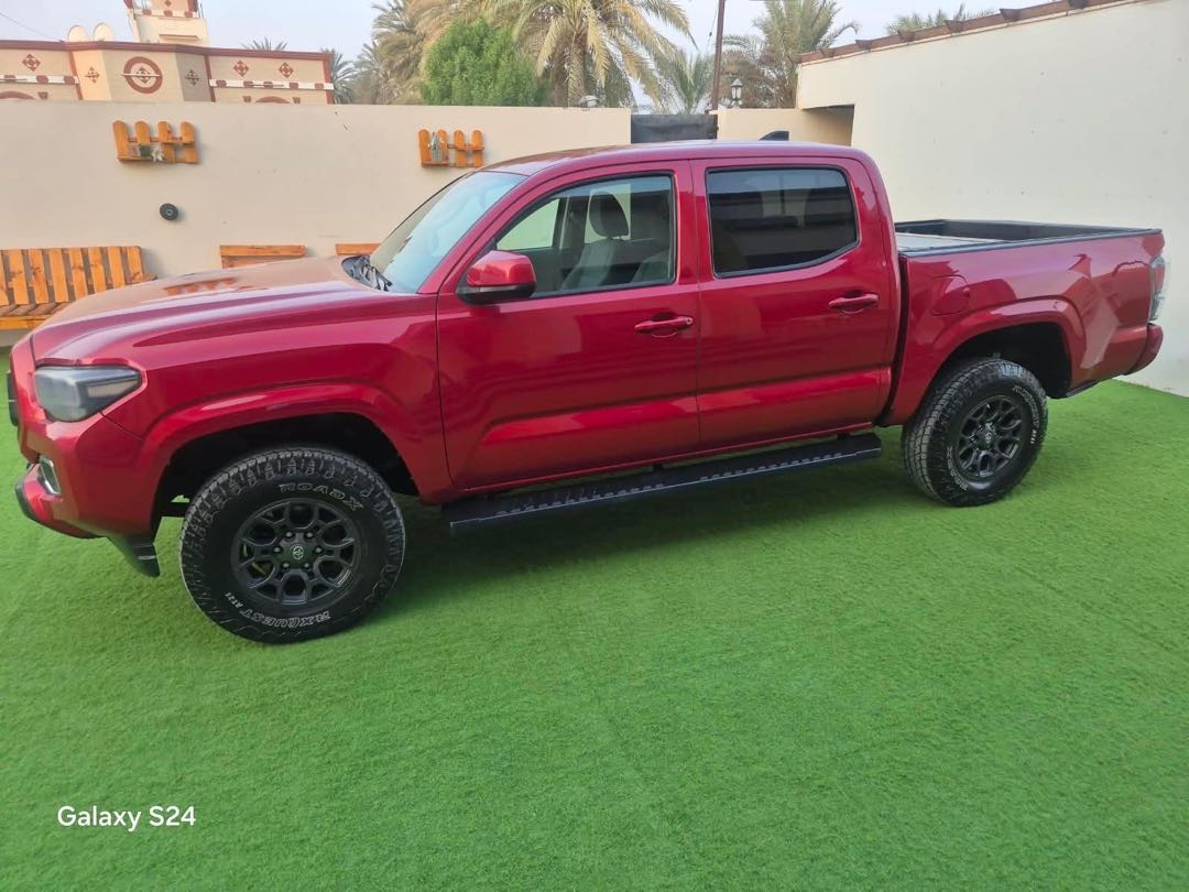 Car Image 2021 TOYOTA TACOMA SR5