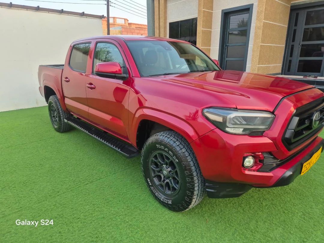 Car Image 2021 TOYOTA TACOMA SR5