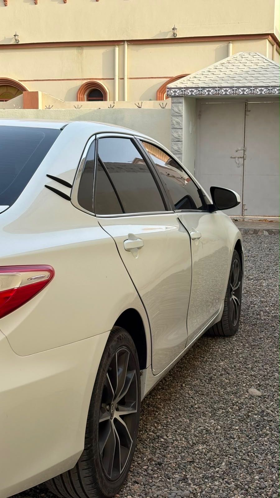 Car Image 2017 TOYOTA CAMRY SE