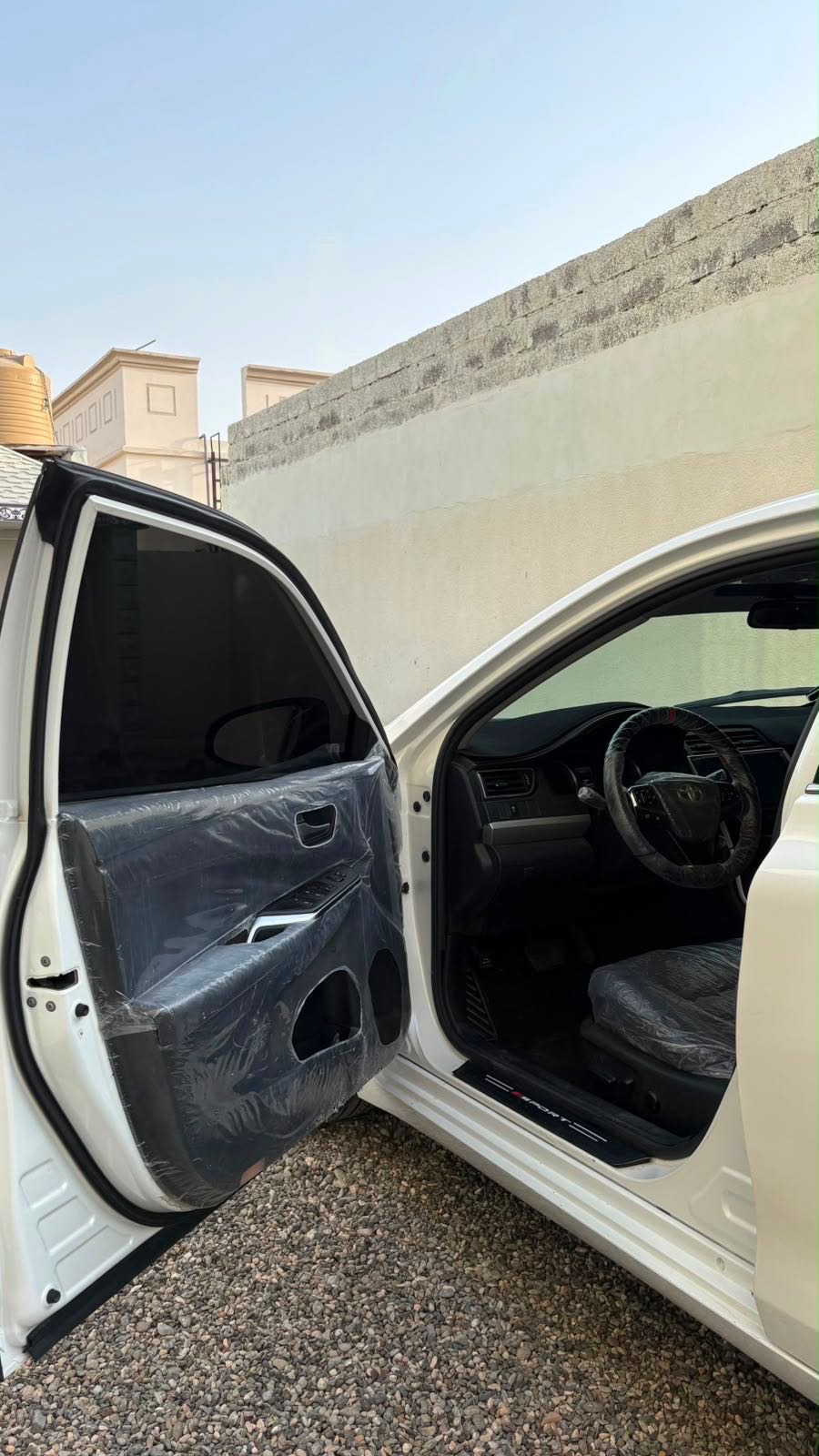 Car Image 2017 TOYOTA CAMRY SE