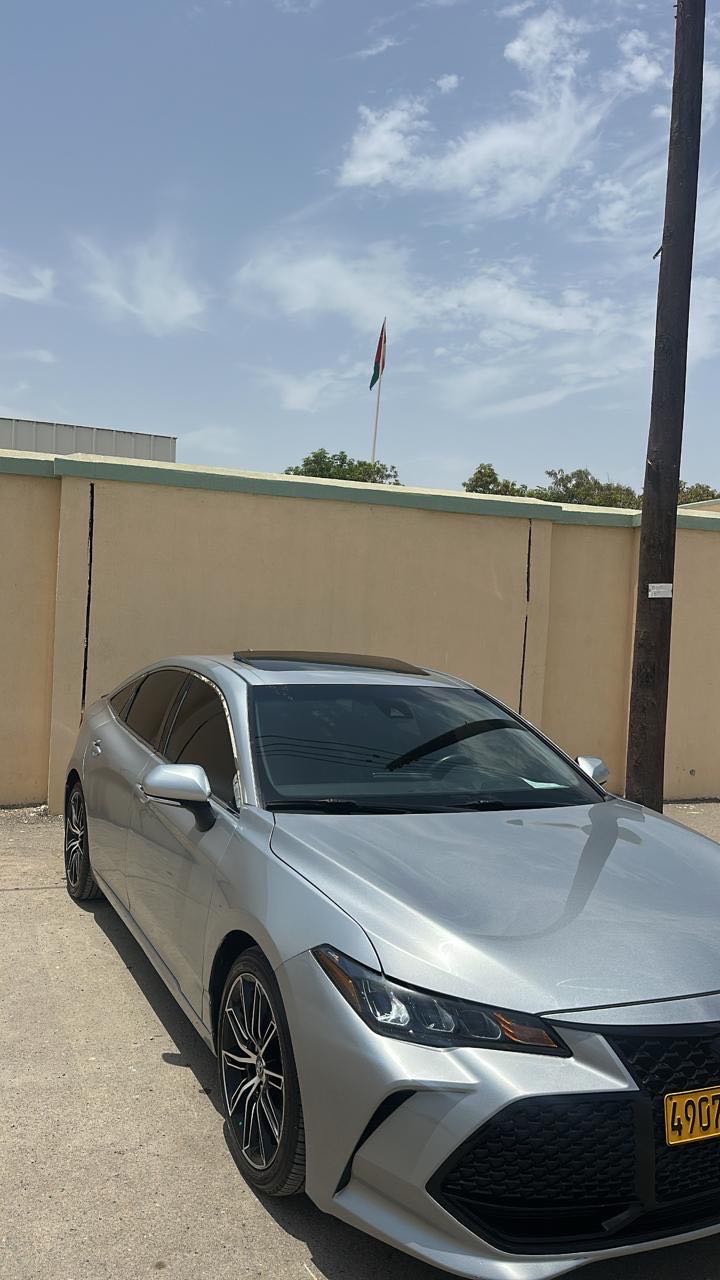 Car Image 2019 TOYOTA AVALON XSE