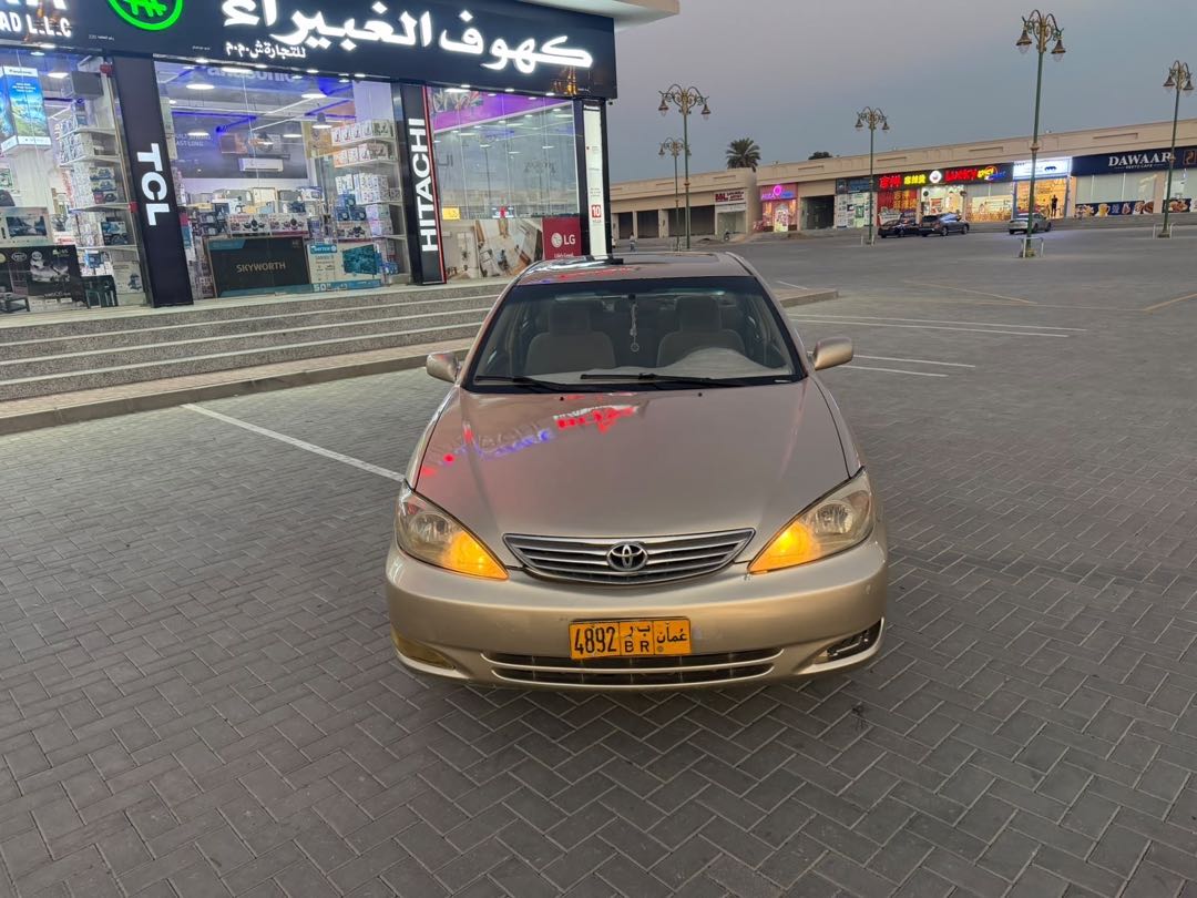 Car Image 2002 TOYOTA CAMRY SE