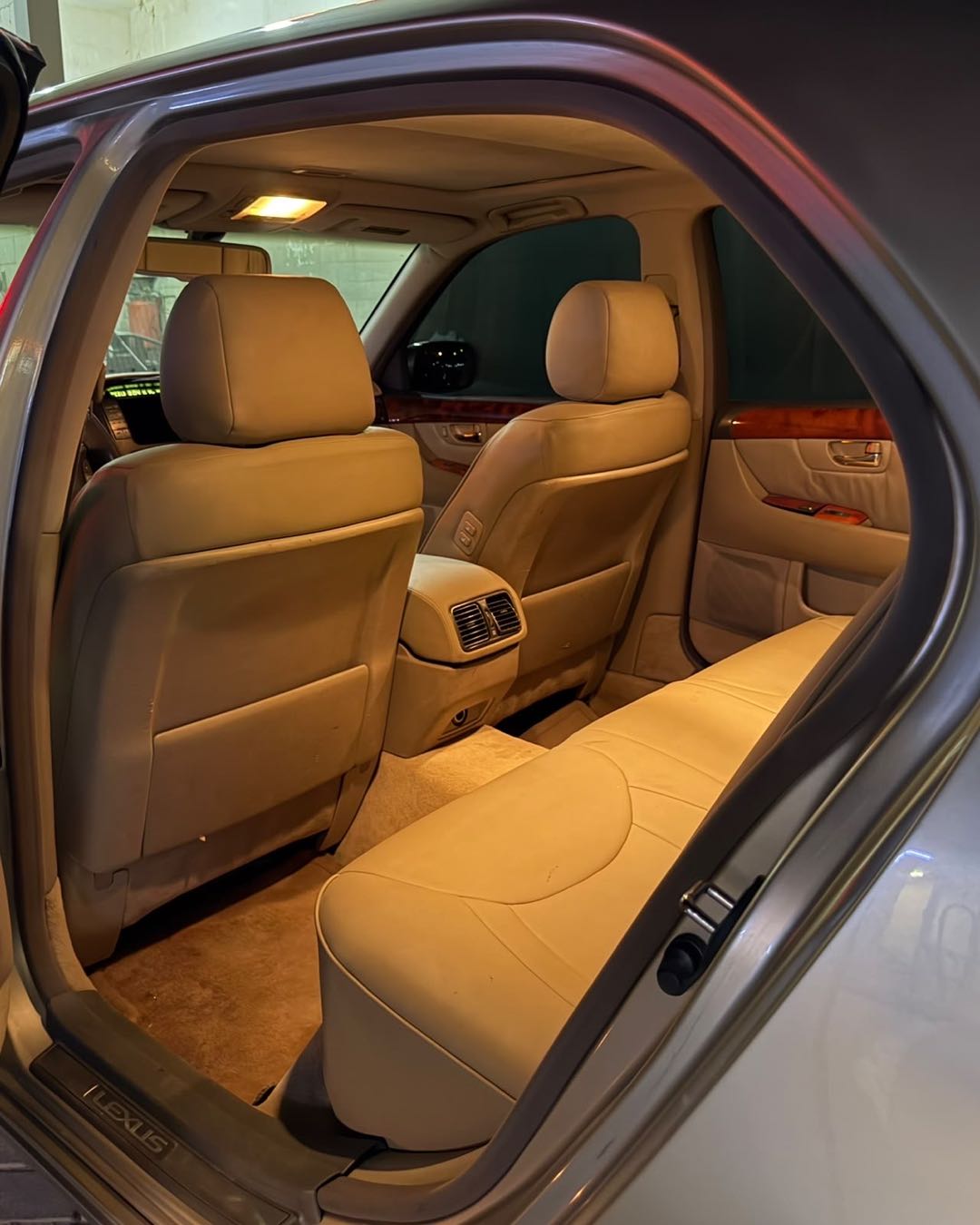 Car Image 2002 LEXUS LS 430