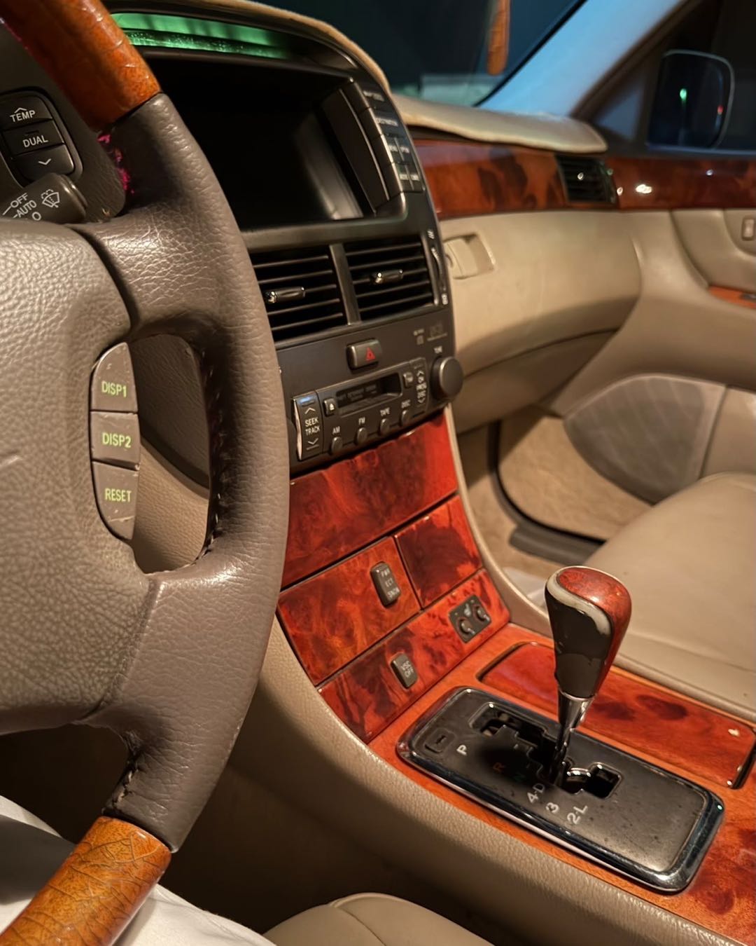 Car Image 2002 LEXUS LS 430