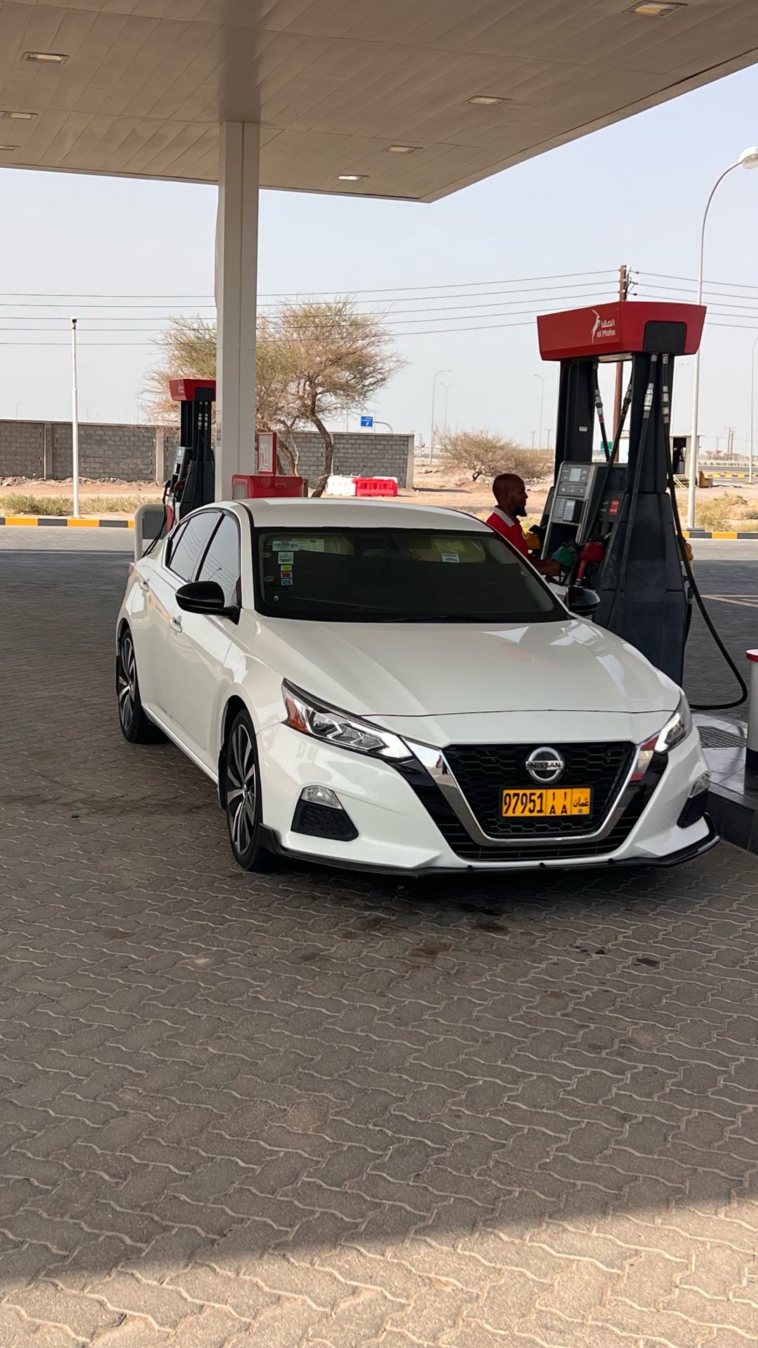 Car Image 2019 NISSAN ALTIMA SR