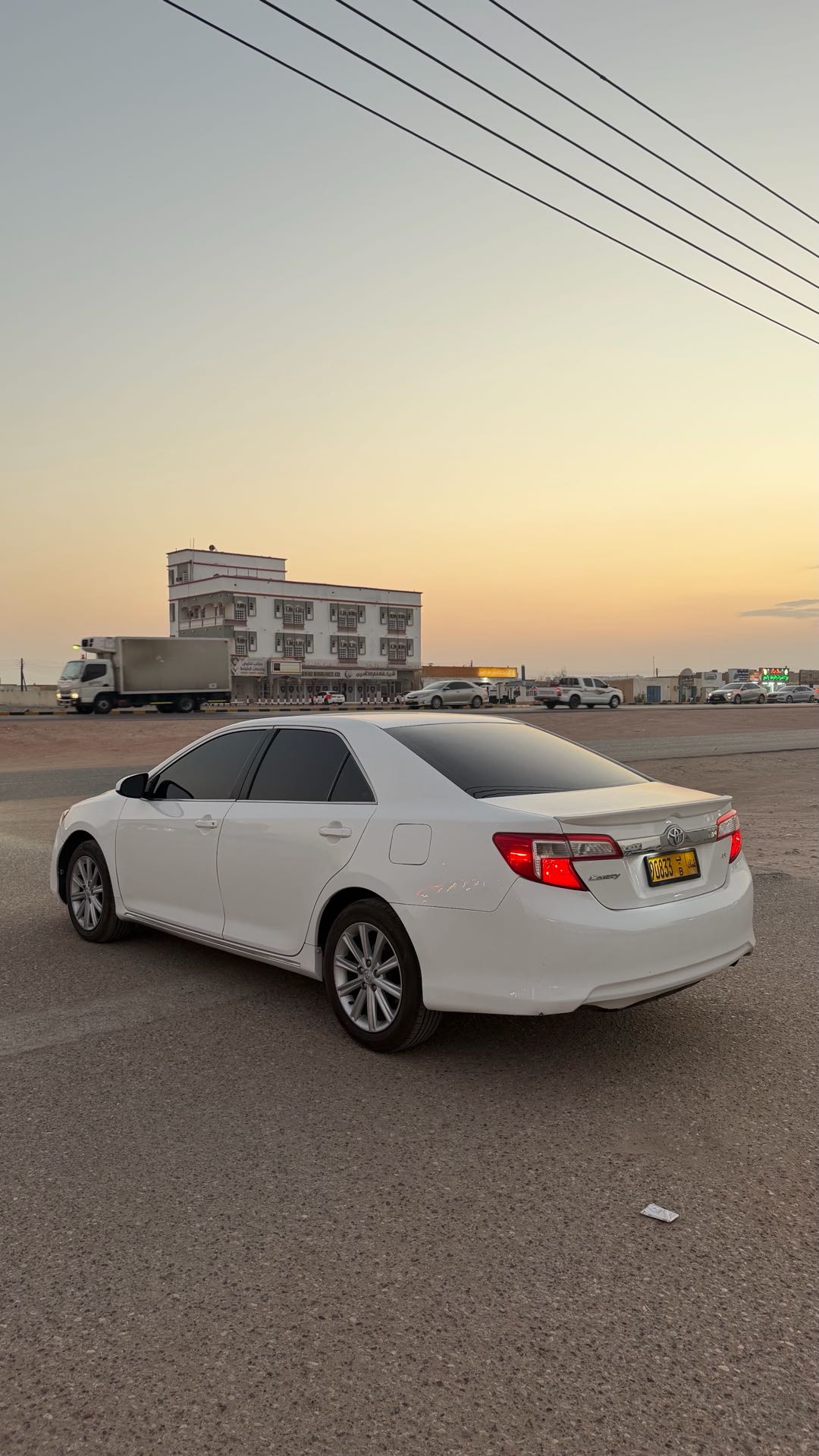 Car Image 2013 TOYOTA CAMRY LE