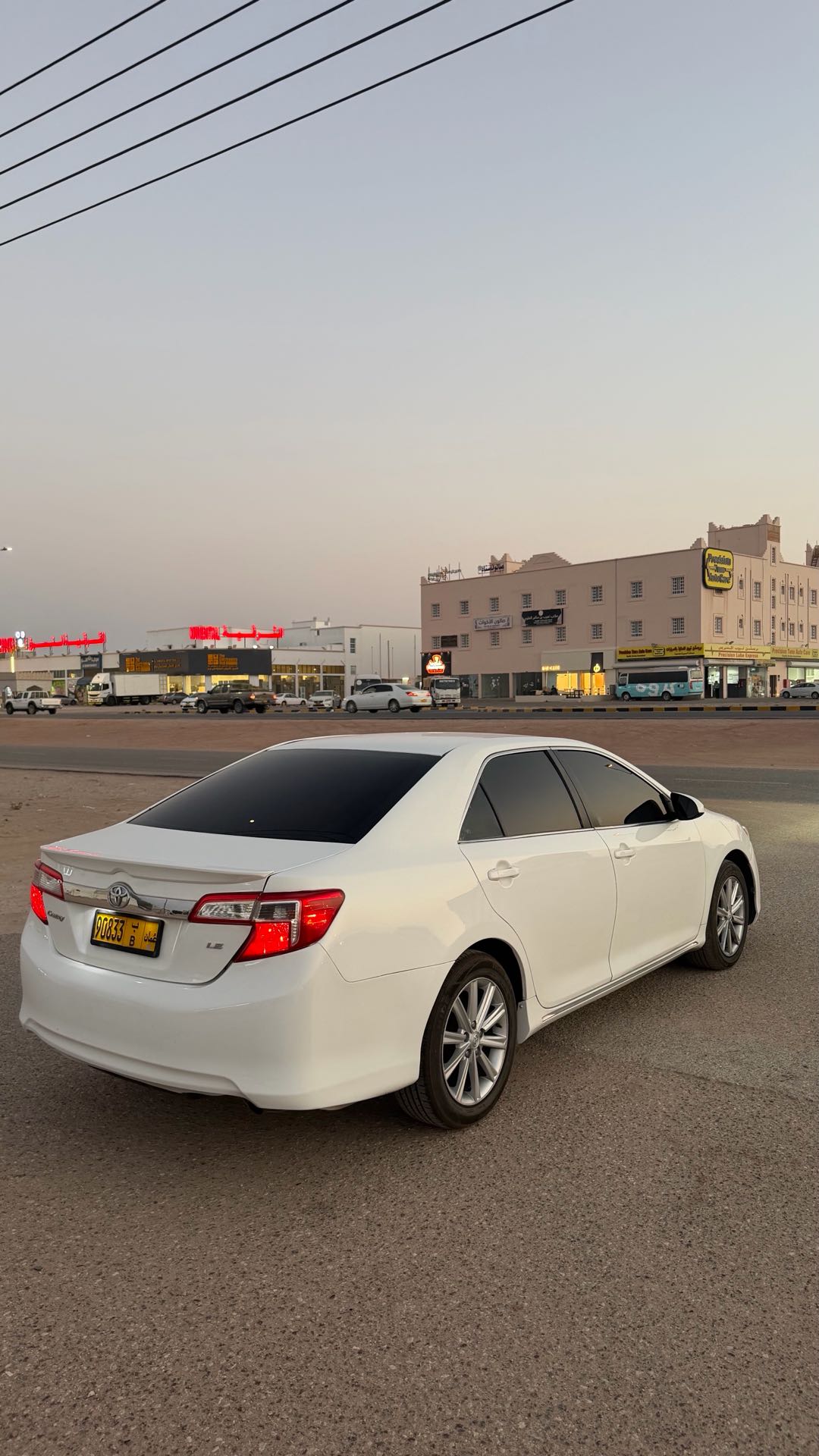 Car Image 2013 TOYOTA CAMRY LE