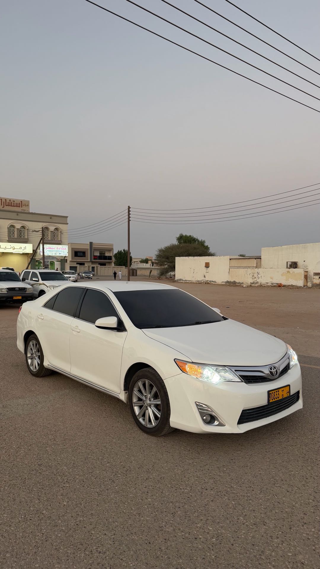 Car Image 2013 TOYOTA CAMRY LE