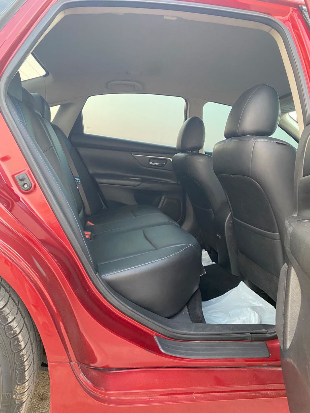 Car Image 2018 NISSAN ALTIMA SR
