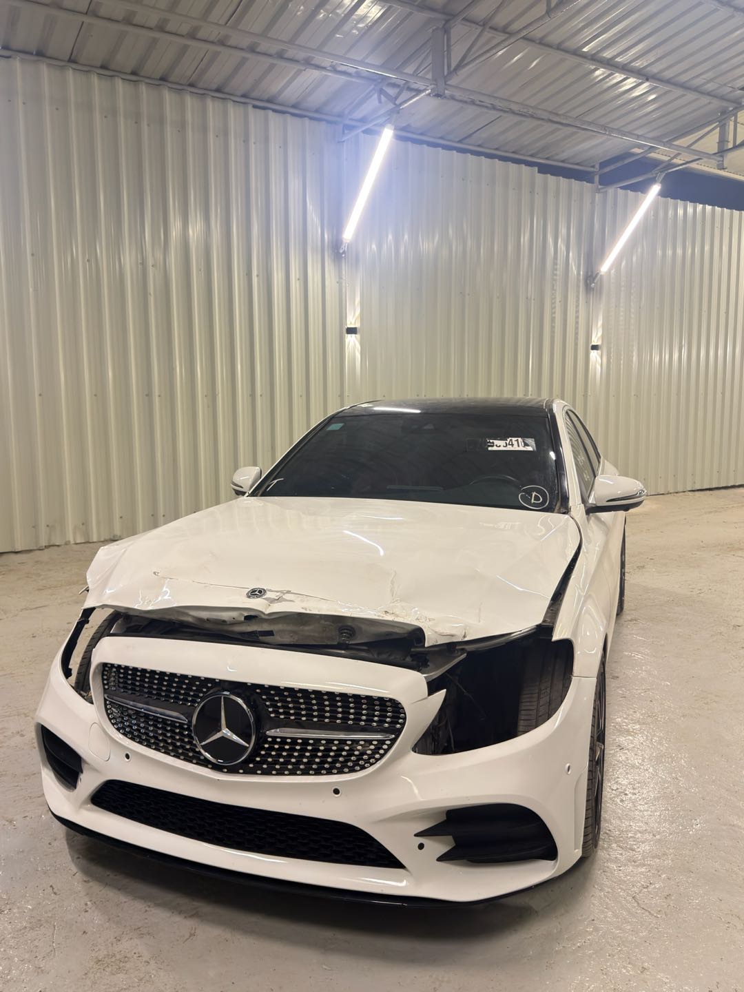 Car Image 2020 MERCEDES C Class 200