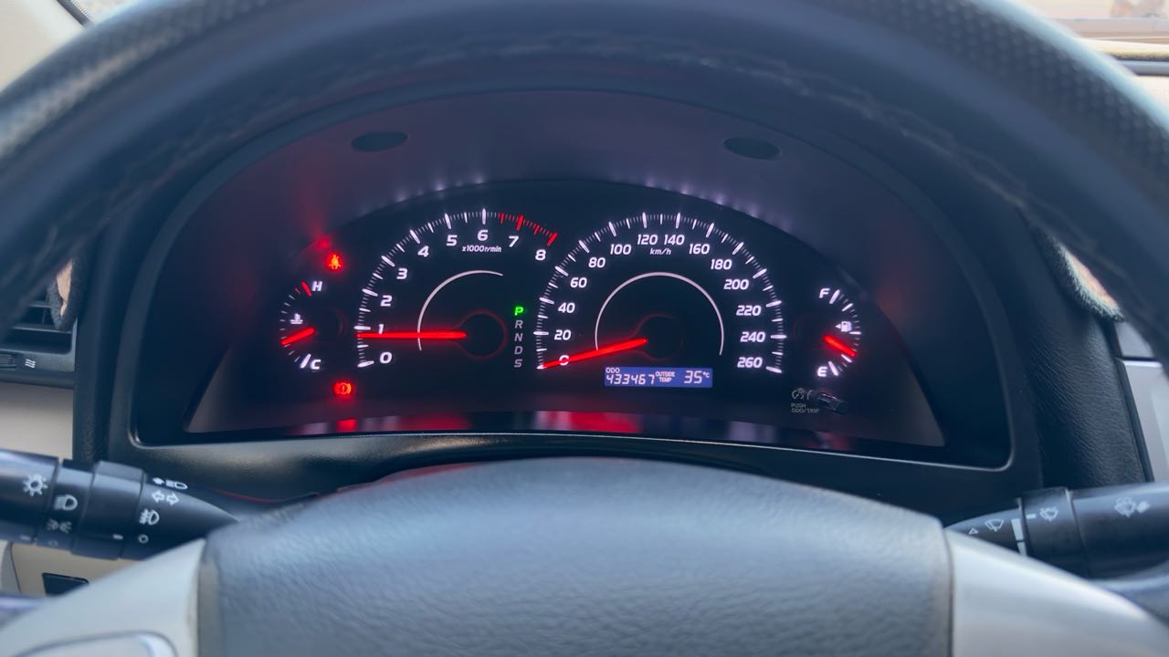 Car Image 2011 TOYOTA AURION Grande