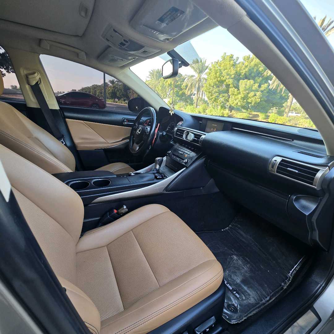 Car Image 2016 LEXUS IS 300