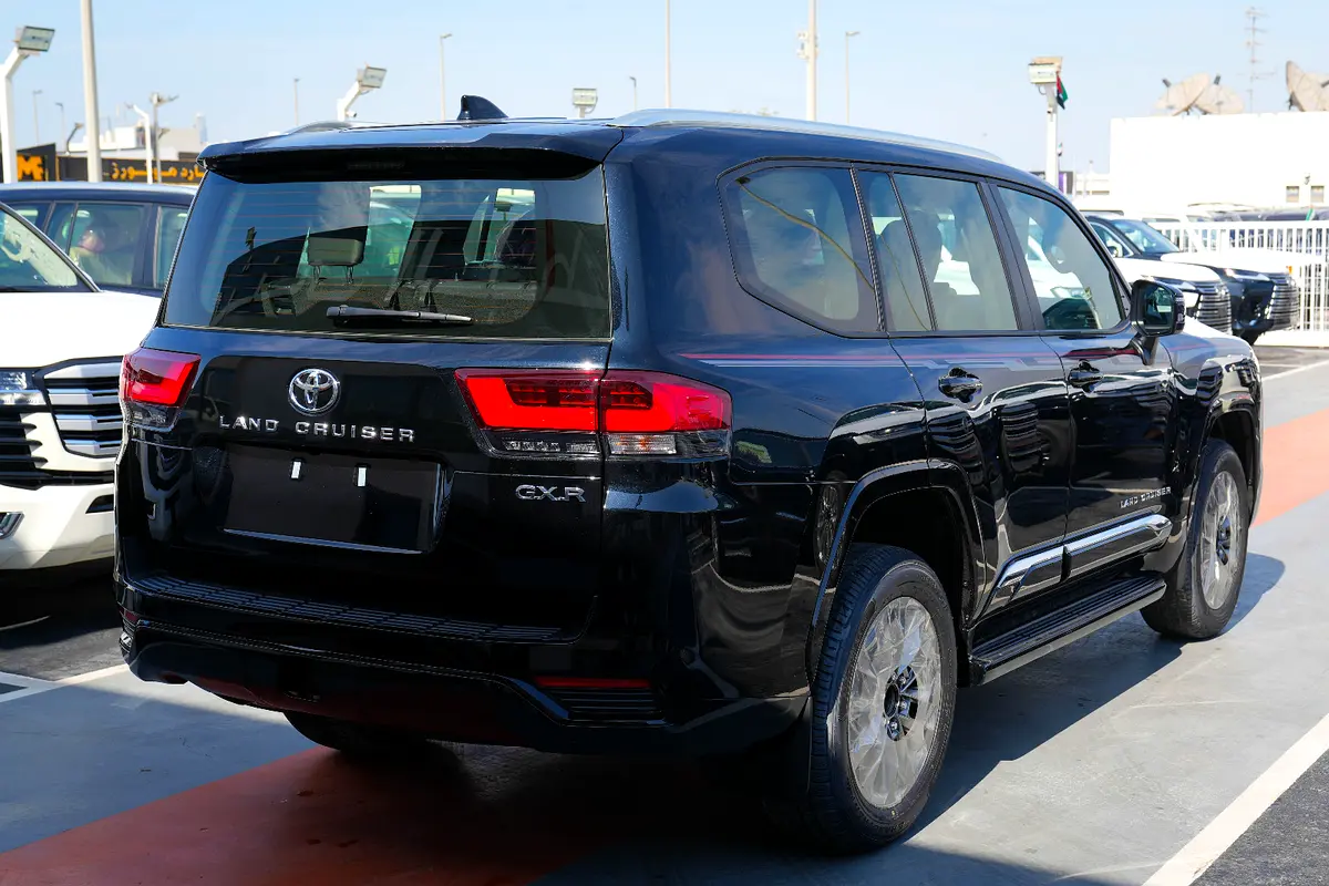 Car Image 2026 TOYOTA LAND CRUISER GX.R