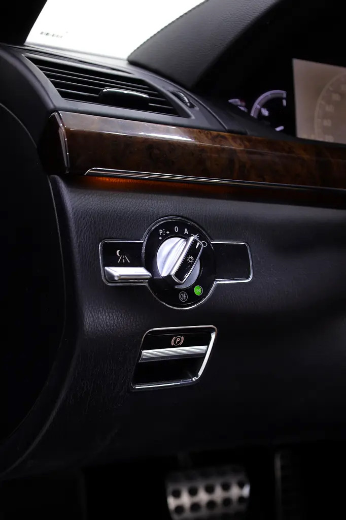 Car Image 2011 MERCEDES S Class 500