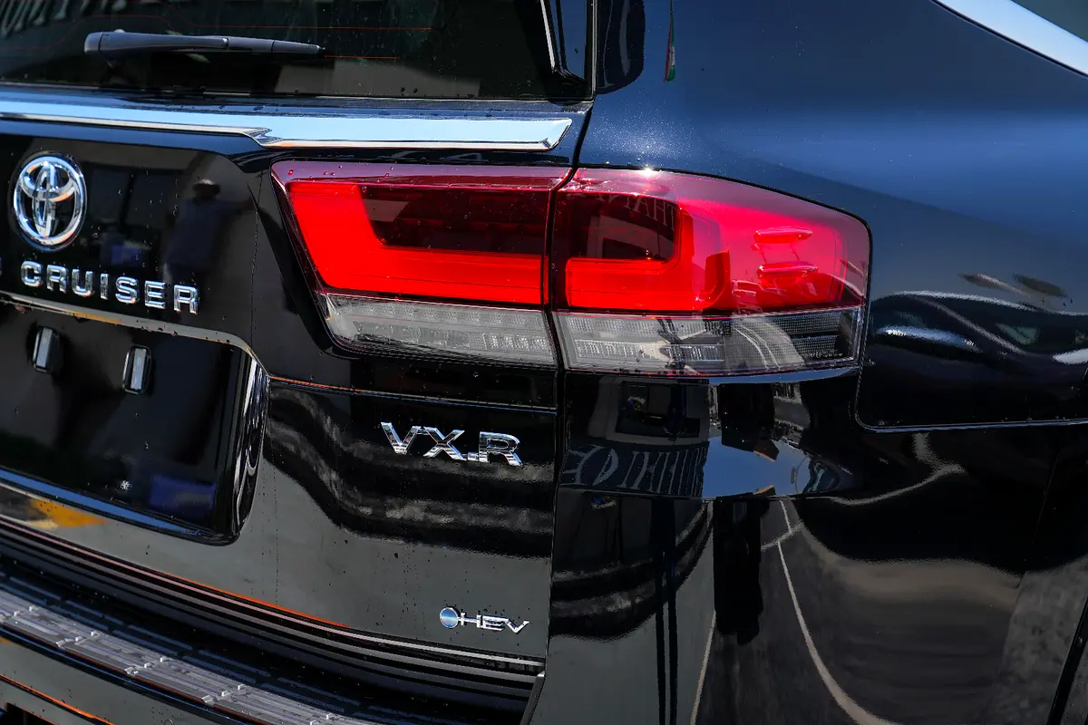 Car Image 2026 TOYOTA LAND CRUISER VX.R