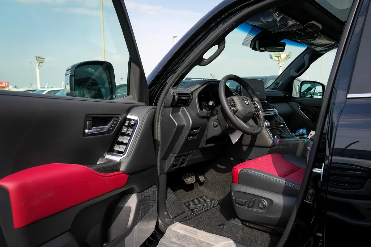 Car Image 2026 TOYOTA LAND CRUISER VX.R