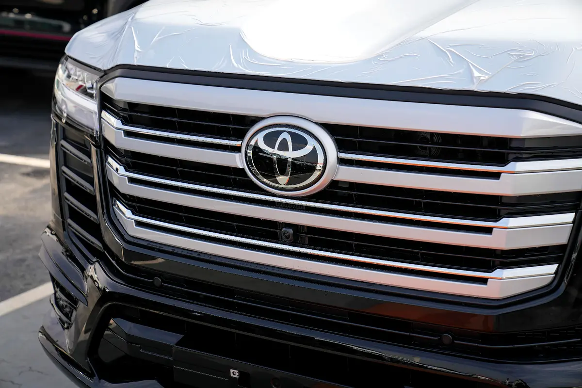 Car Image 2026 TOYOTA LAND CRUISER VX.R
