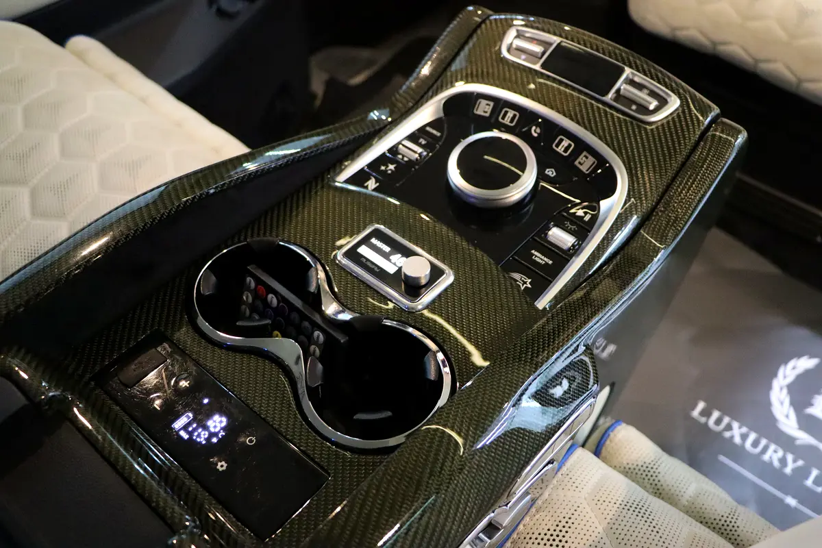 Car Image 2025 MERCEDES V  CLASS 