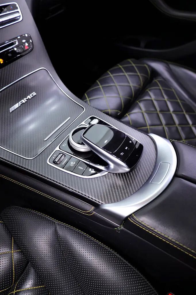 Car Image 2019 MERCEDES GLC CLASS 63