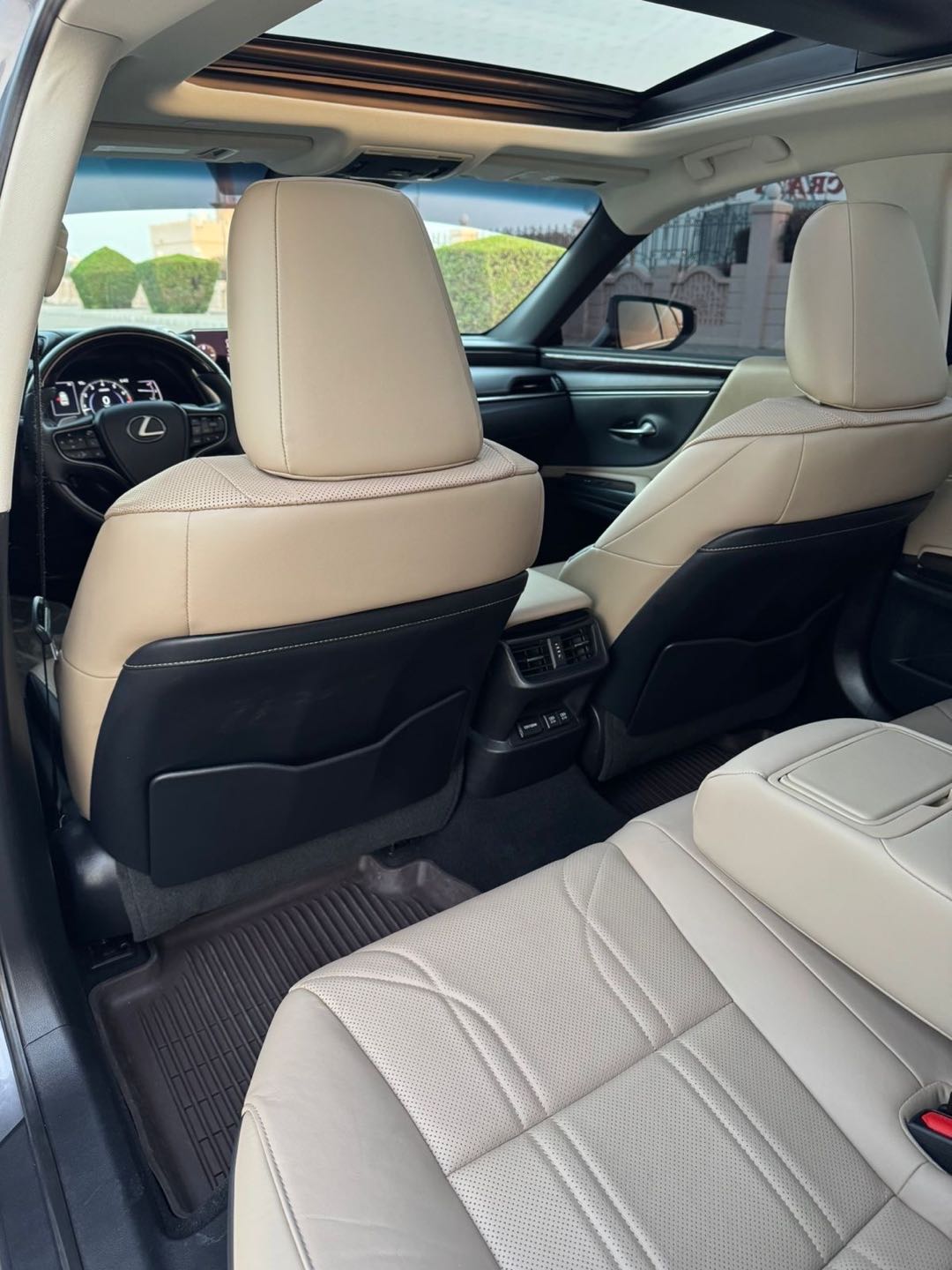Car Image 2020 LEXUS ES 350