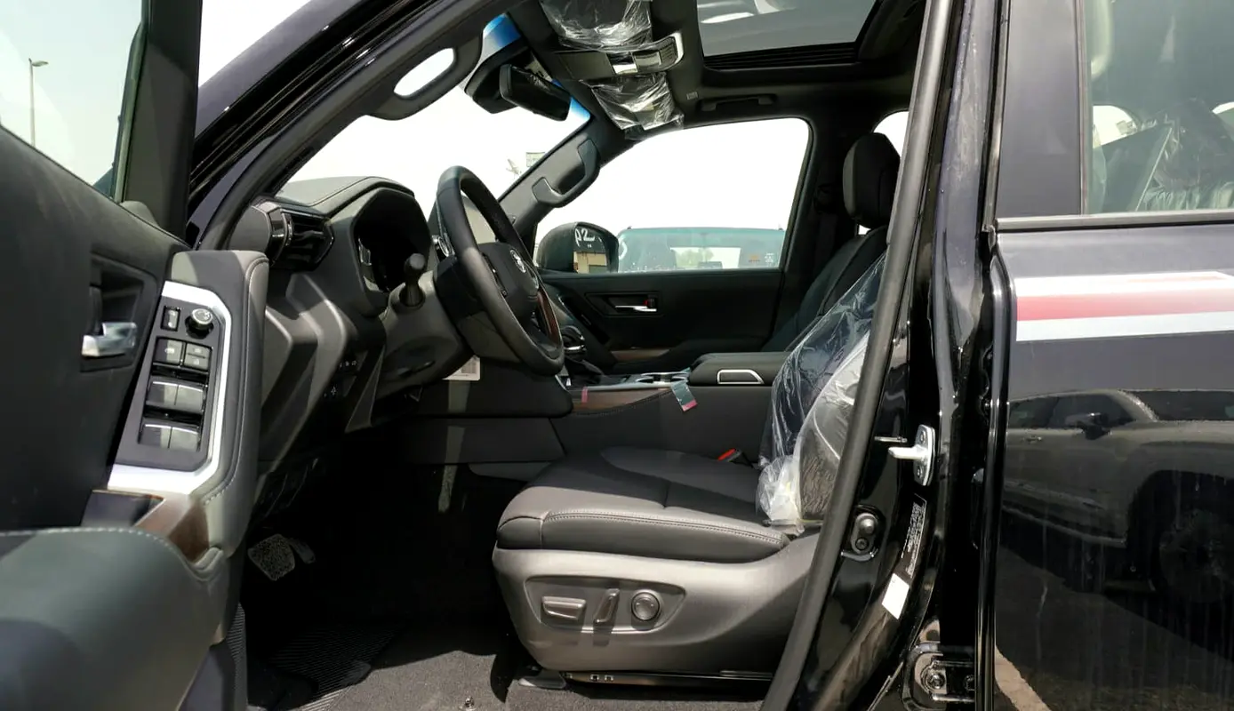 Car Image 2026 TOYOTA LAND CRUISER GX.R
