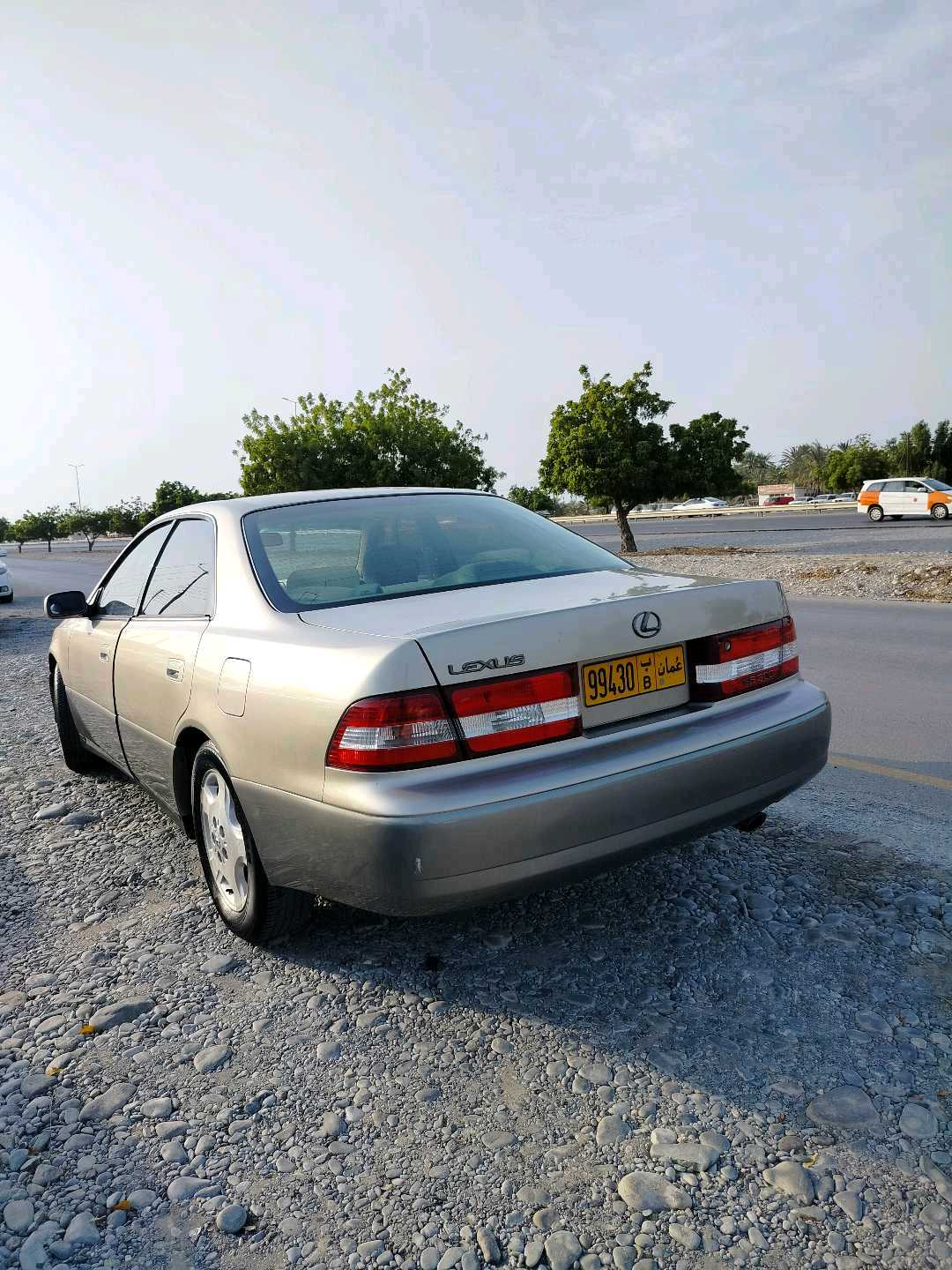 Car Image 2000 LEXUS ES 300