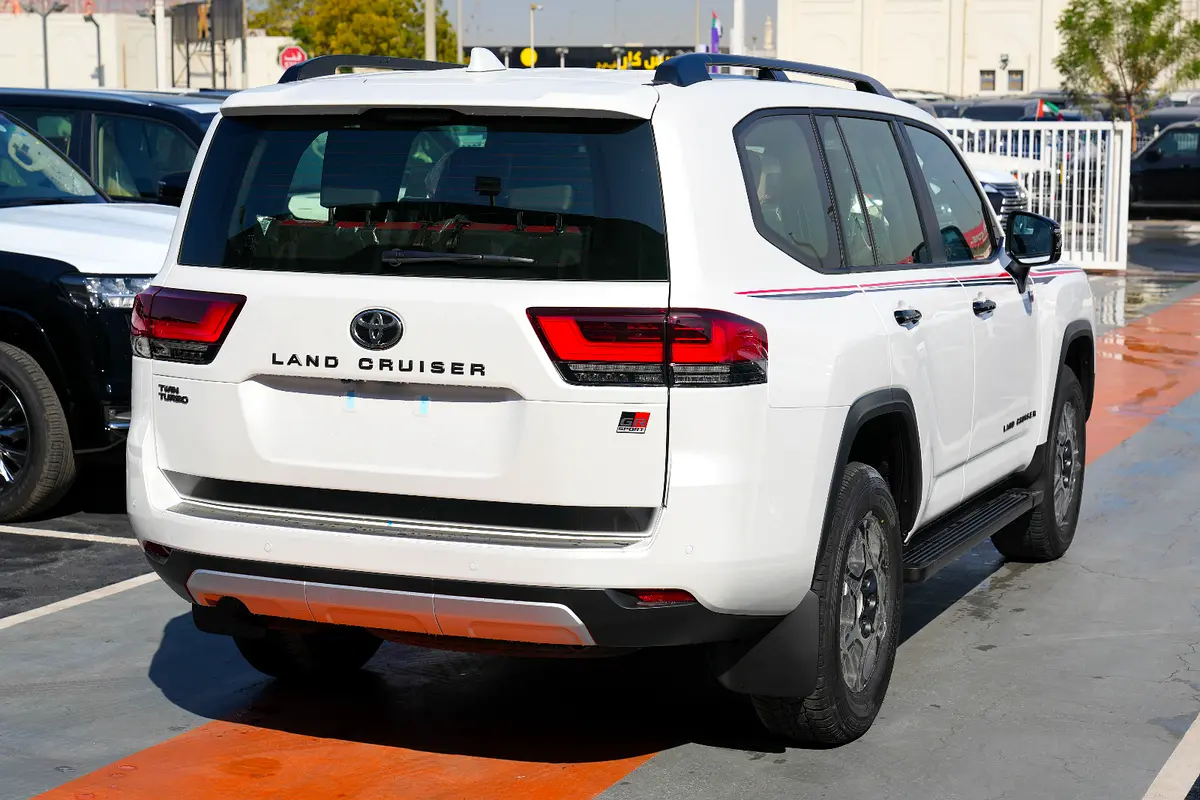 Car Image 2026 TOYOTA LAND CRUISER G.R