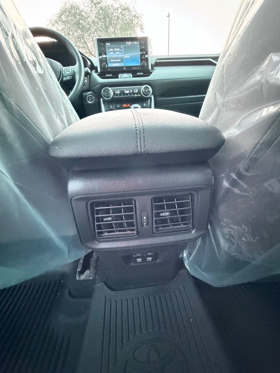 Car Image 2021 TOYOTA RAV4 XLE
