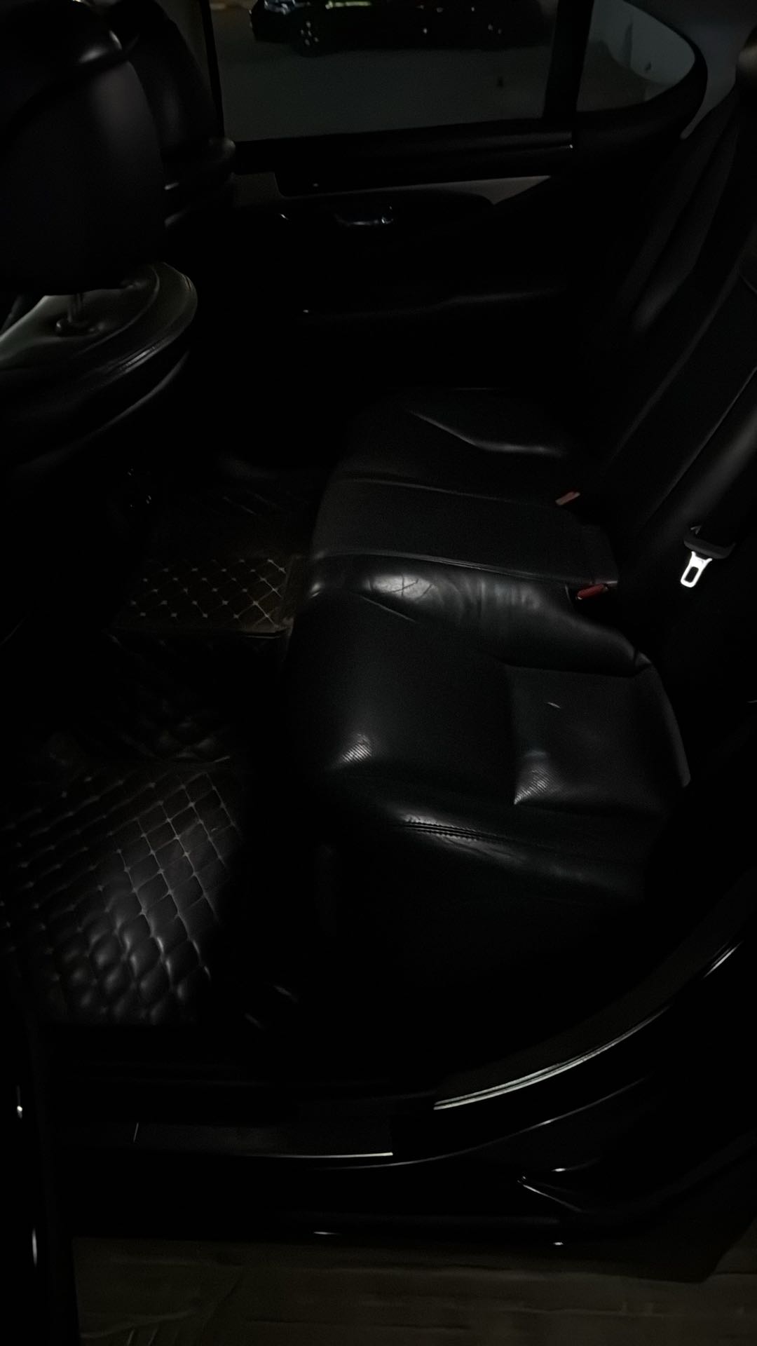 Car Image 2015 LEXUS LS 460