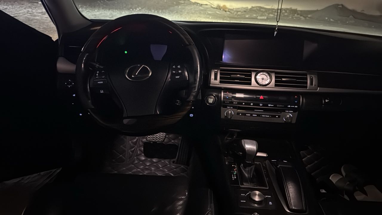 Car Image 2015 LEXUS LS 460
