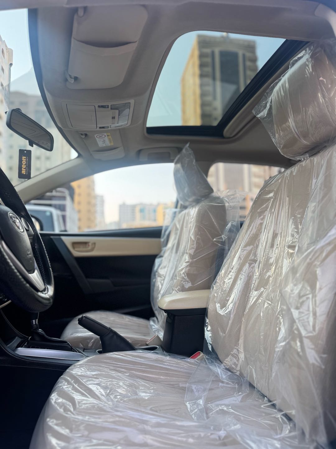 Car Image 2019 TOYOTA COROLLA XLI
