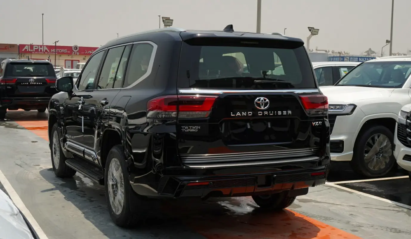 Car Image 2026 TOYOTA LAND CRUISER VX.R