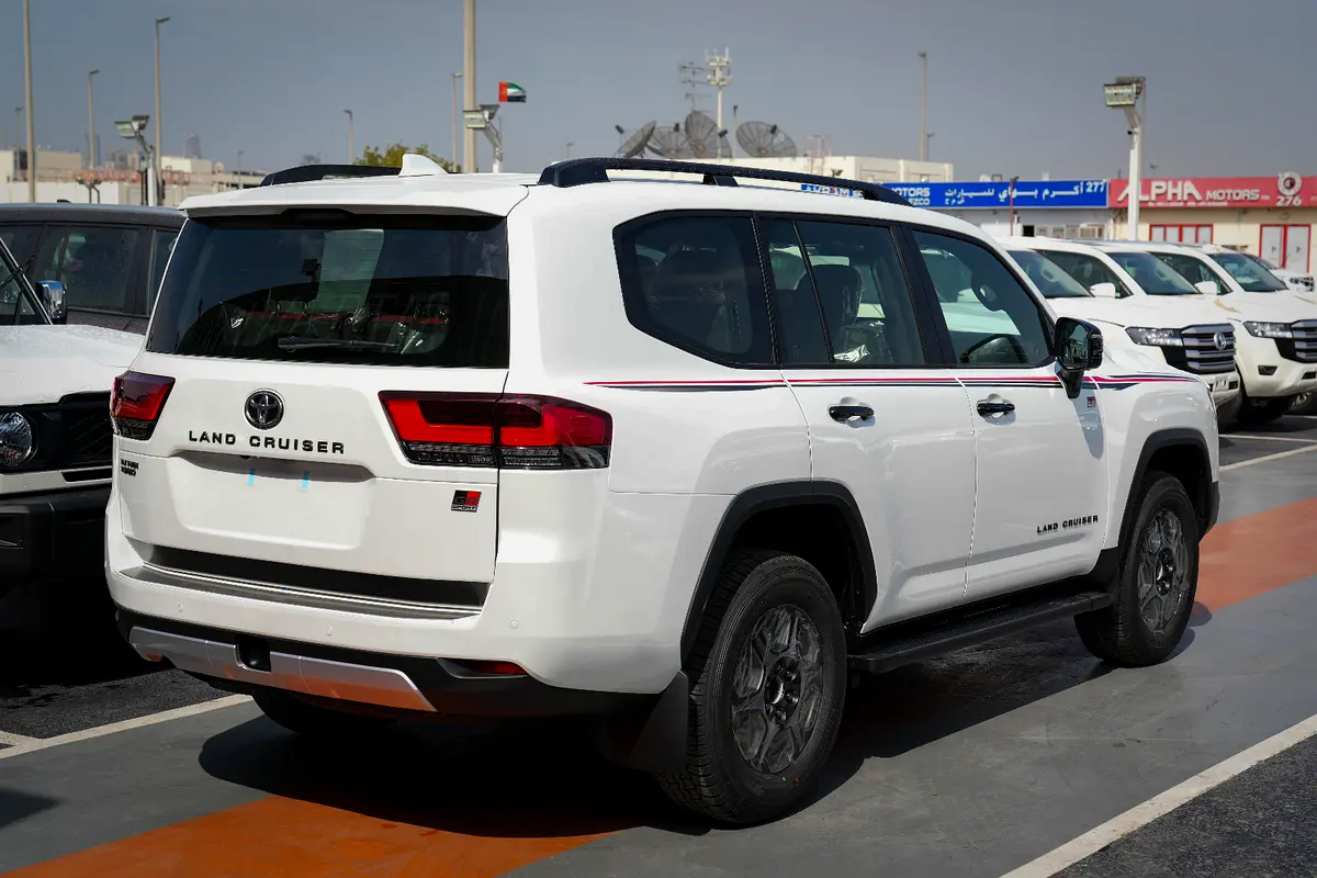 Car Image 2026 TOYOTA LAND CRUISER G.R