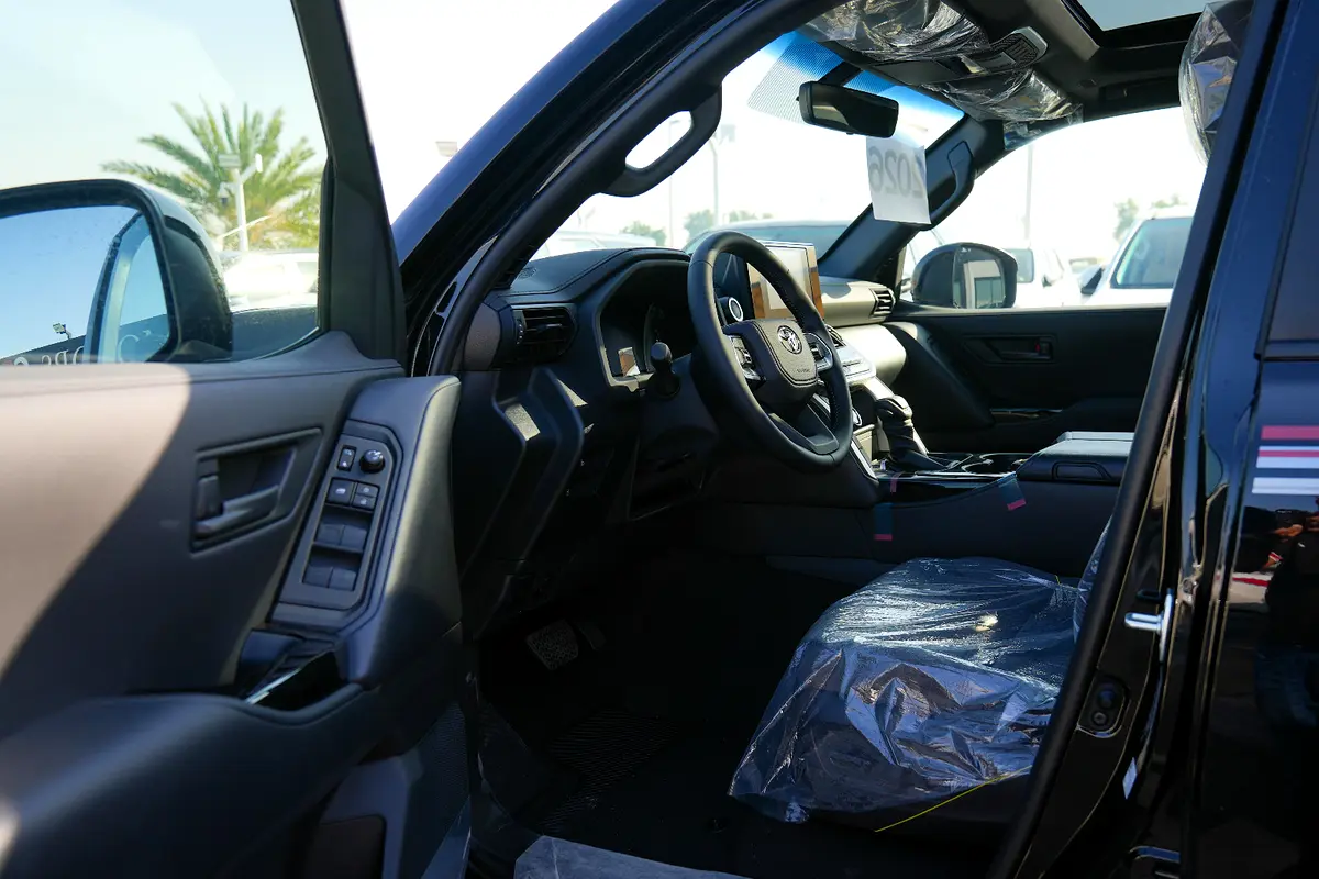 Car Image 2026 TOYOTA LAND CRUISER GX.R