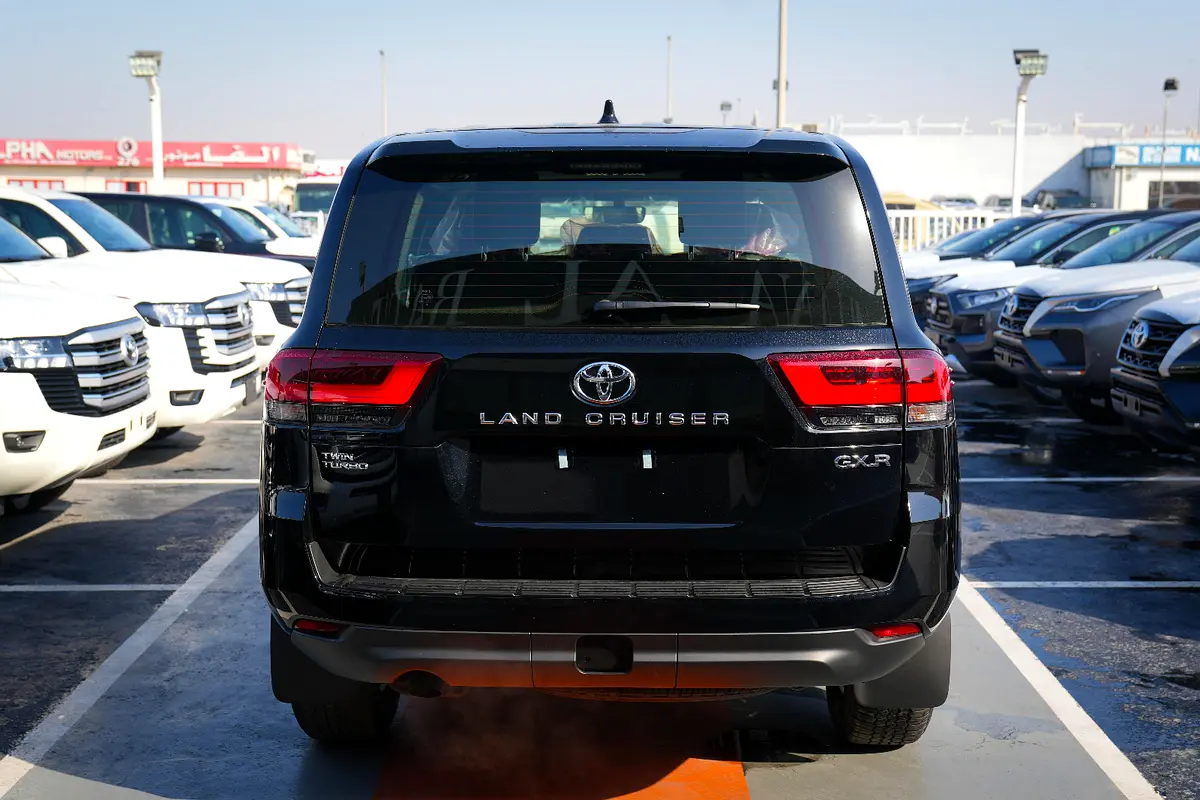Car Image 2026 TOYOTA LAND CRUISER GX.R