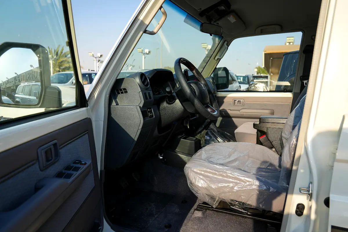 Car Image 2026 TOYOTA CRUISER 70 