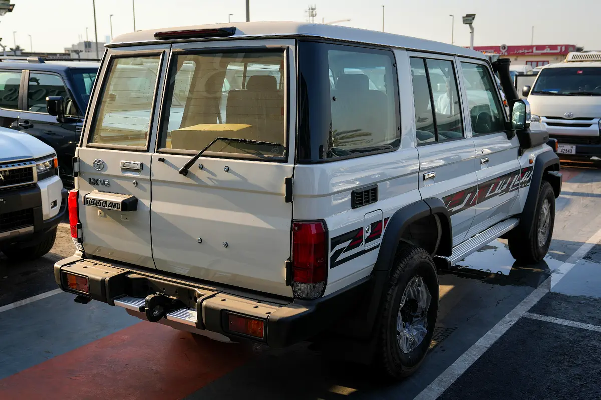 Car Image 2026 TOYOTA CRUISER 70 