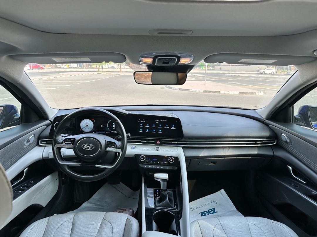 HYUNDAI ELANTRA 2022