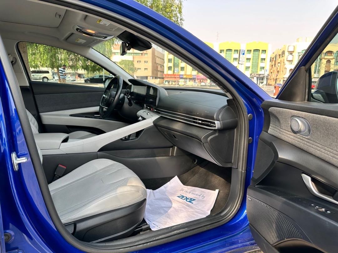 HYUNDAI ELANTRA 2022