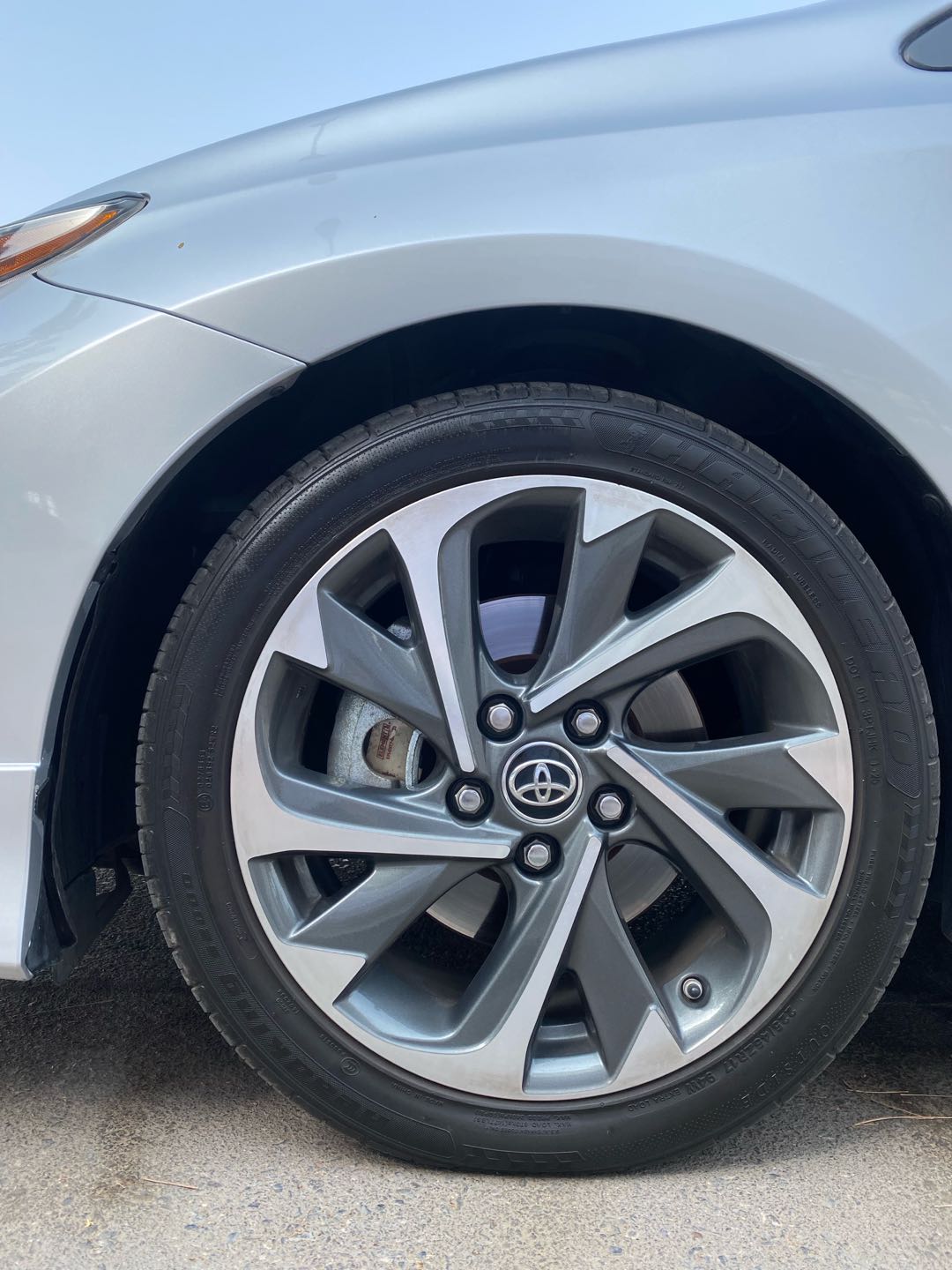 Car Image 2017 TOYOTA COROLLA XSE