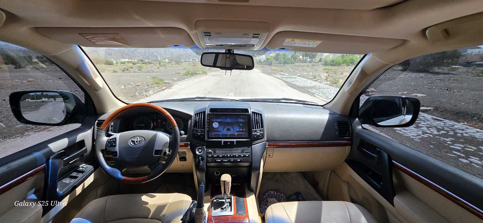Car Image 2015 TOYOTA LAND CRUISER GX.R