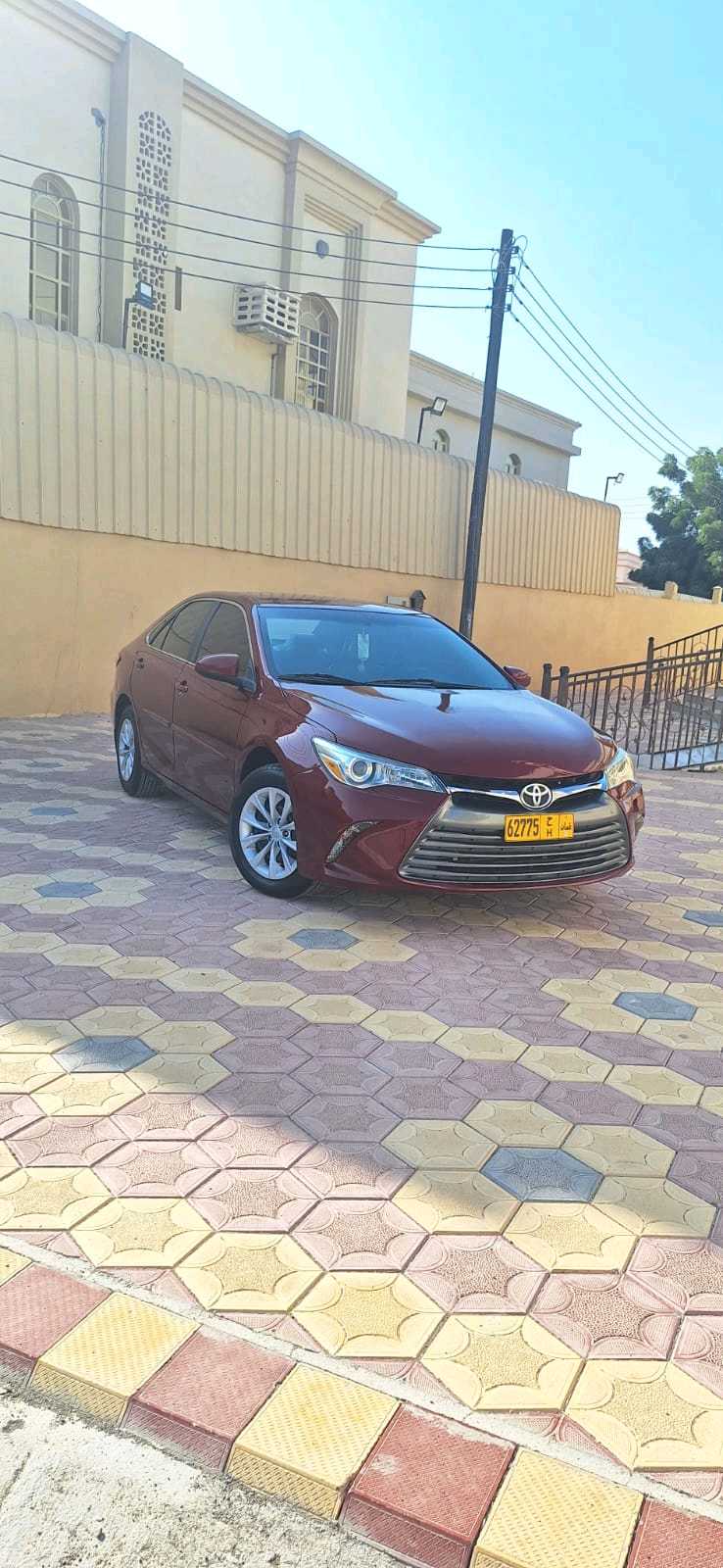 Car Image 2017 TOYOTA CAMRY LE