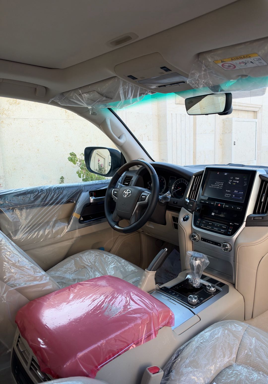 Car Image 2019 TOYOTA LAND CRUISER VX.R