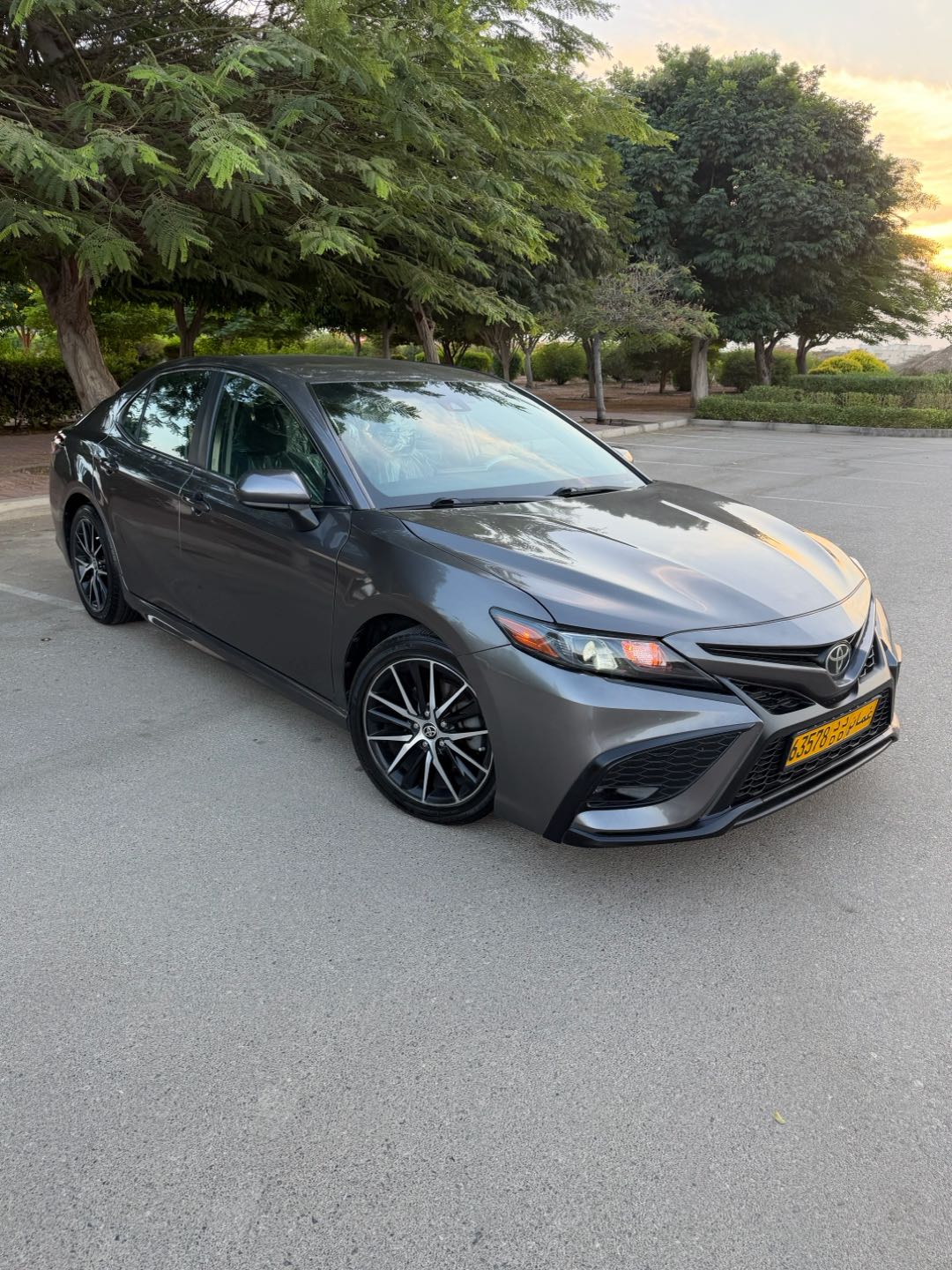 Car Image 2021 TOYOTA CAMRY SE