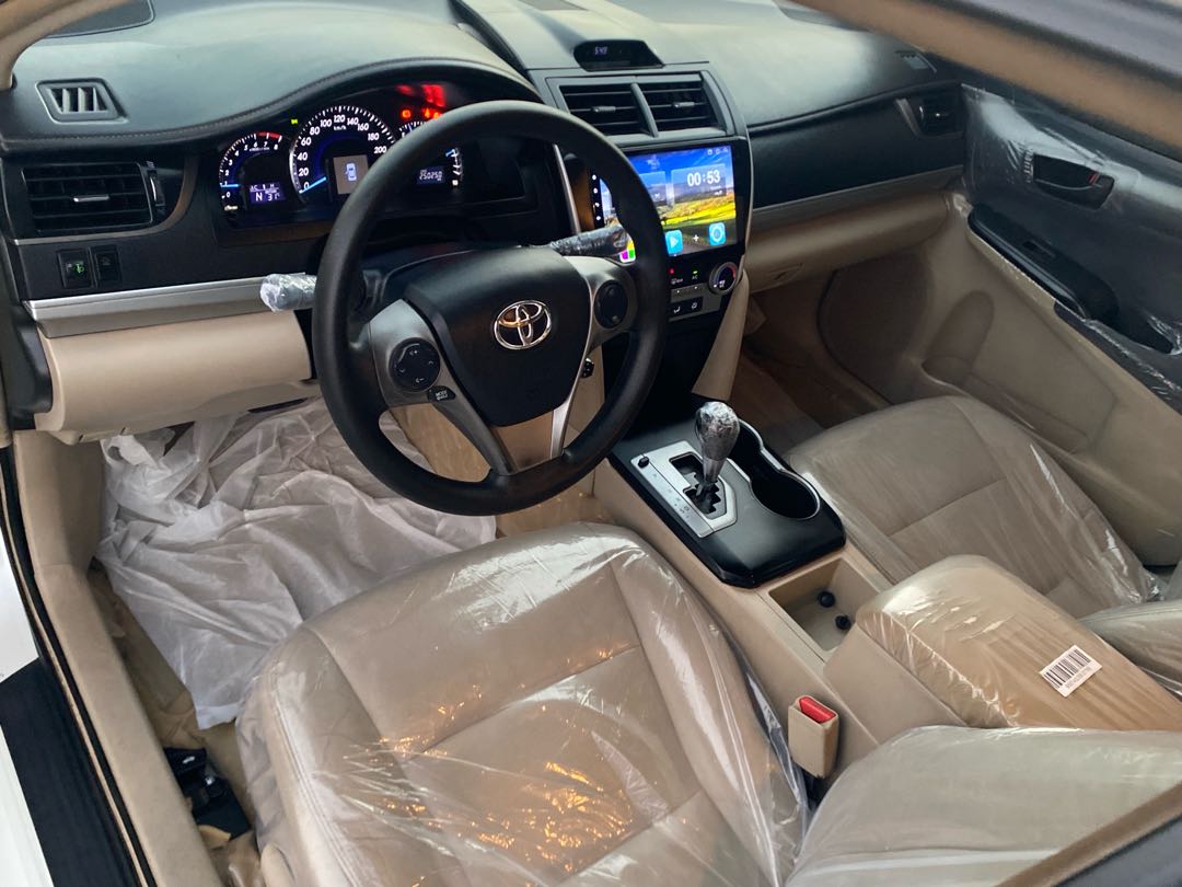 Car Image 2013 TOYOTA CAMRY GL