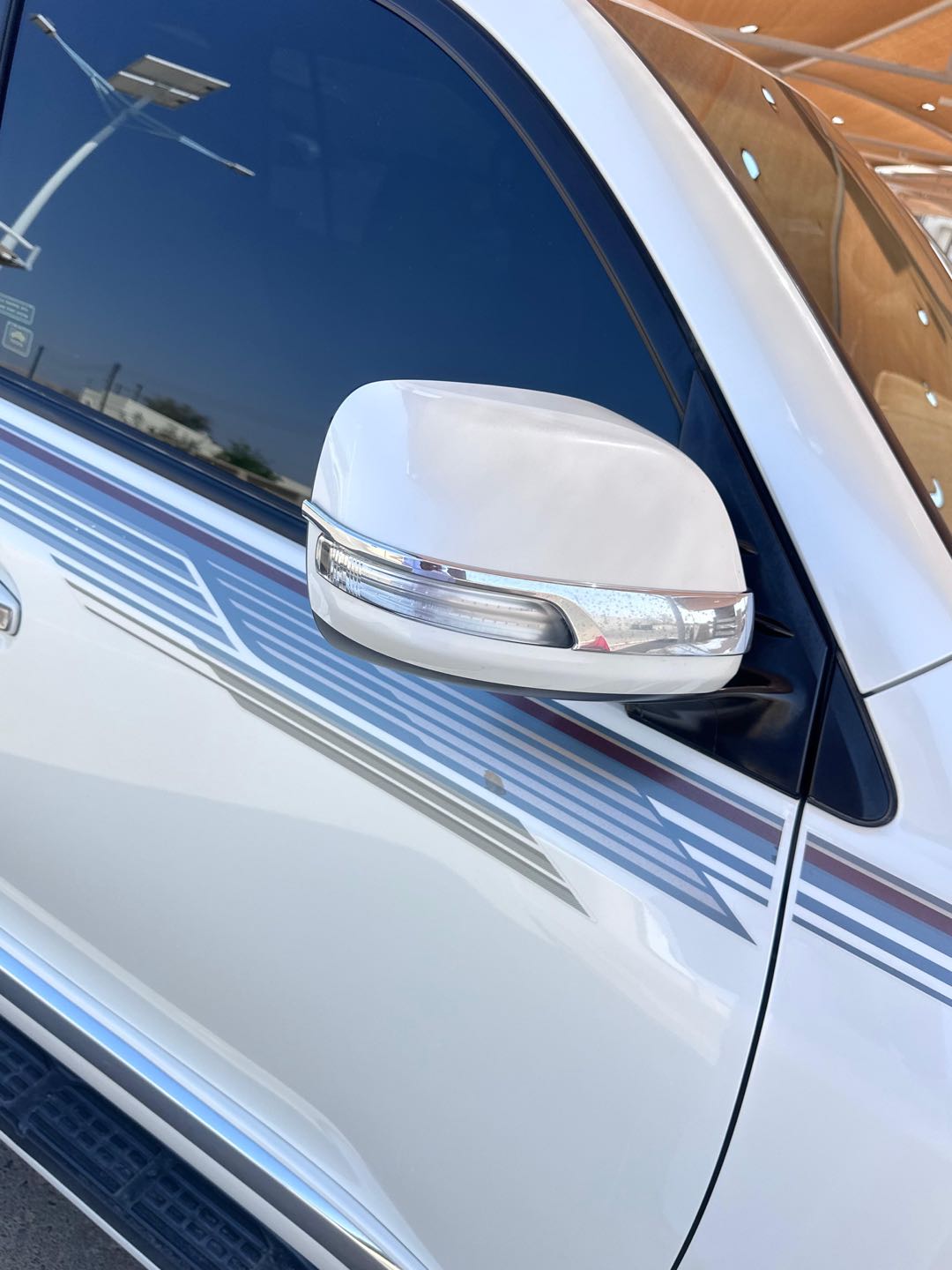 Car Image 2014 TOYOTA LAND CRUISER GX.R