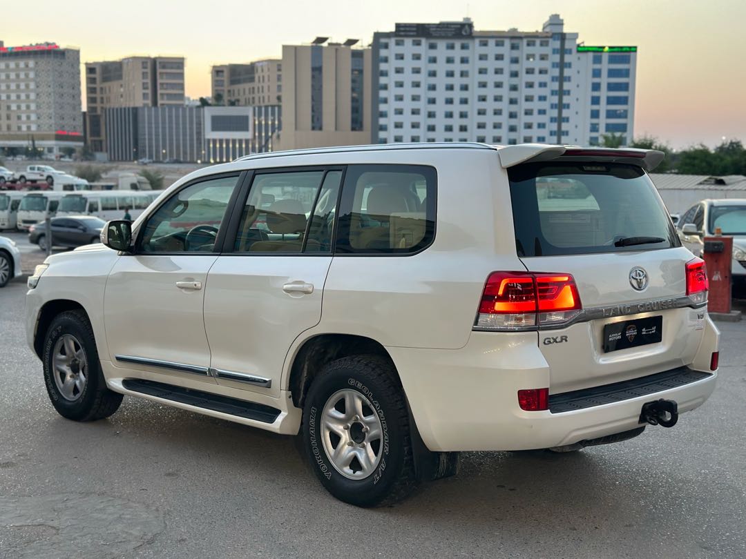 Car Image 2021 TOYOTA LAND CRUISER GX.R