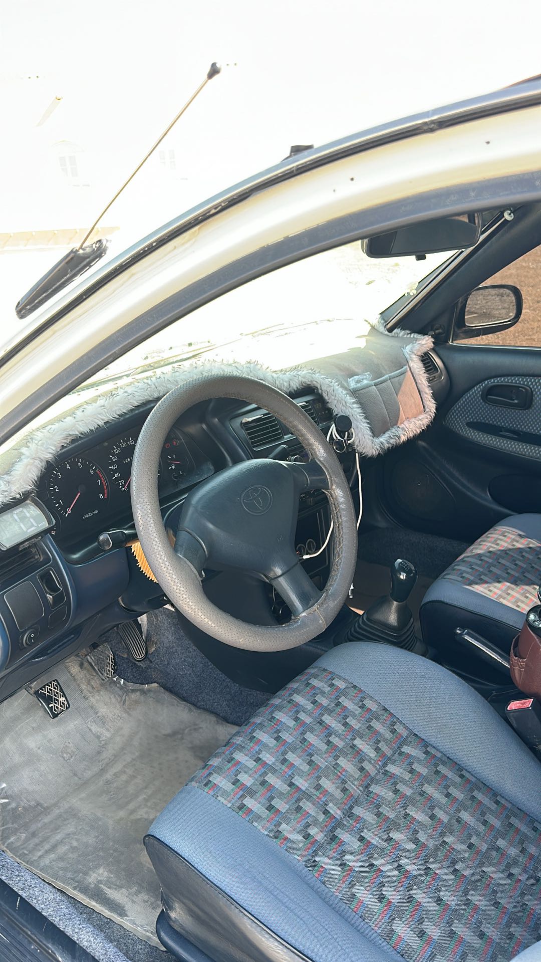 Car Image 1997 TOYOTA COROLLA XLI