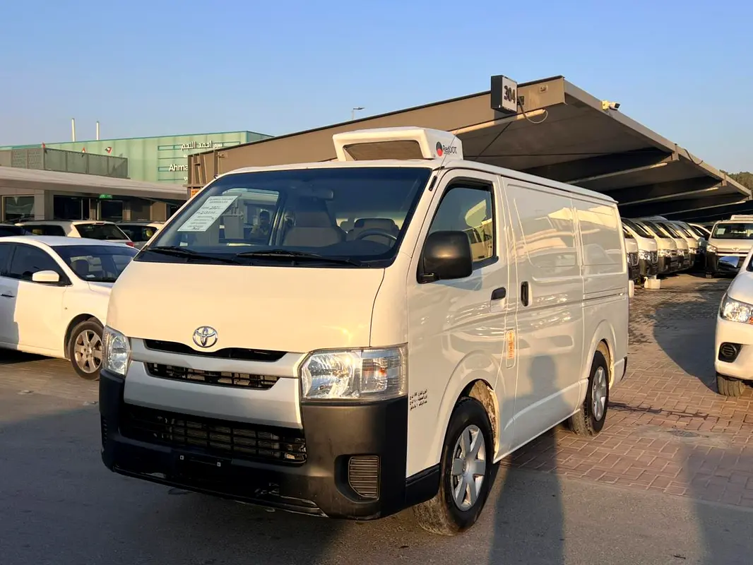 Car Image 2021 TOYOTA Hiace GLS