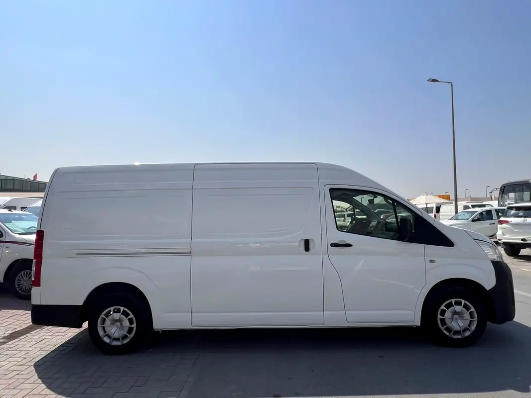 Car Image 2021 TOYOTA Hiace GL